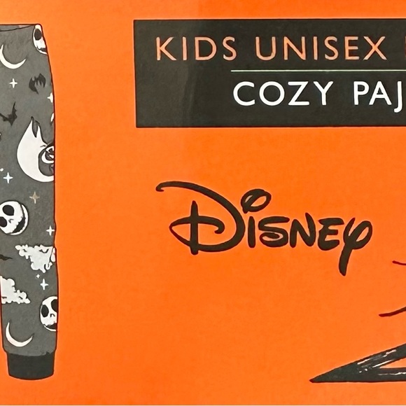 NEW Women’s Adult M Medium Pajama Set Jack Skellington Halloween 2 Piece - Picture 5 of 5